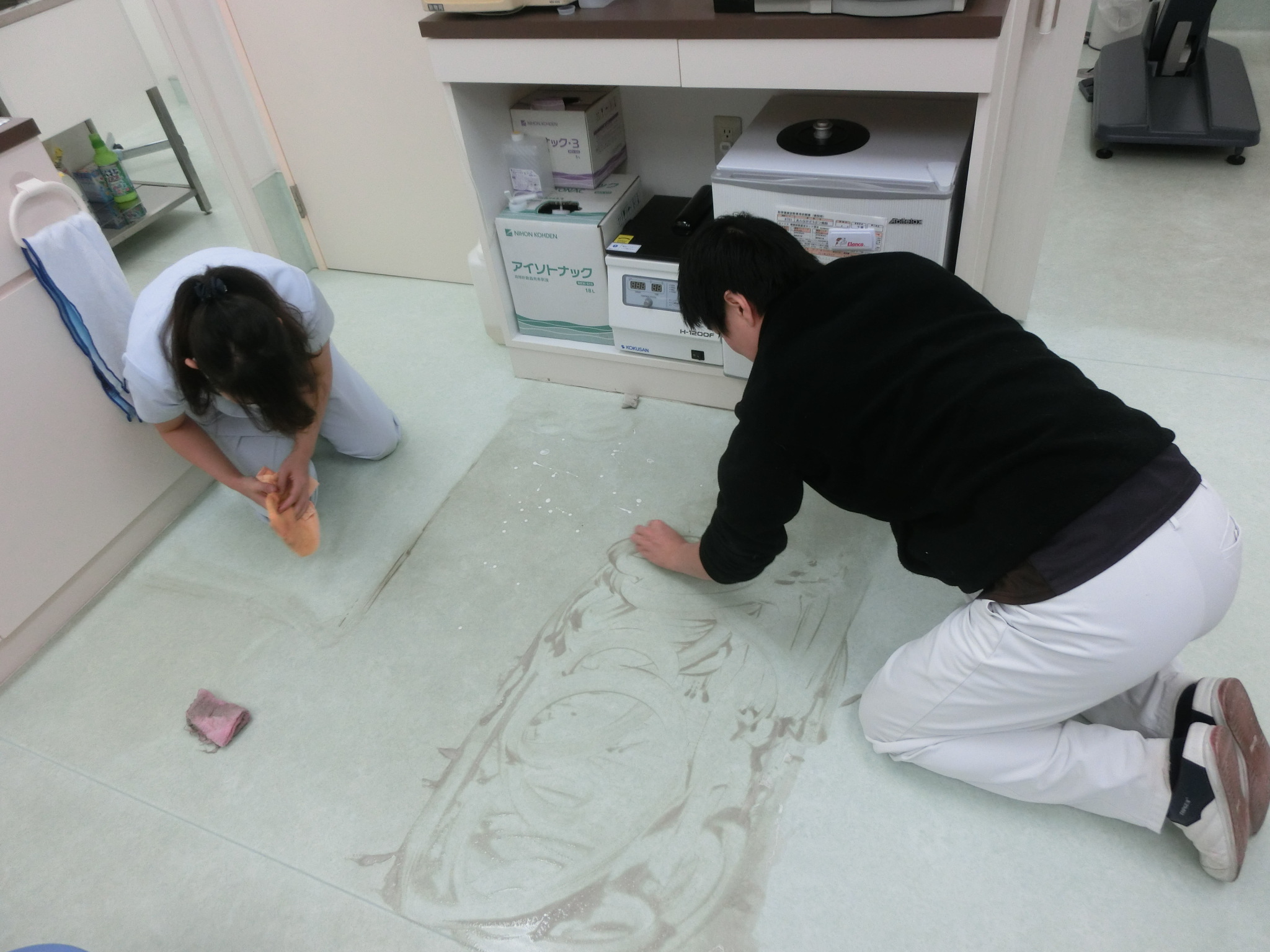 床磨き 床磨き